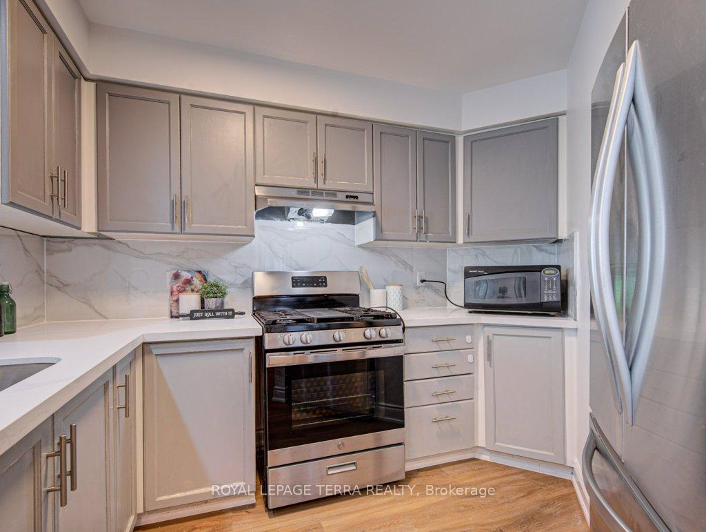 Photo 10 of 139 Werstine Terrace, Cambridge, Hespeler Village — HOMEH