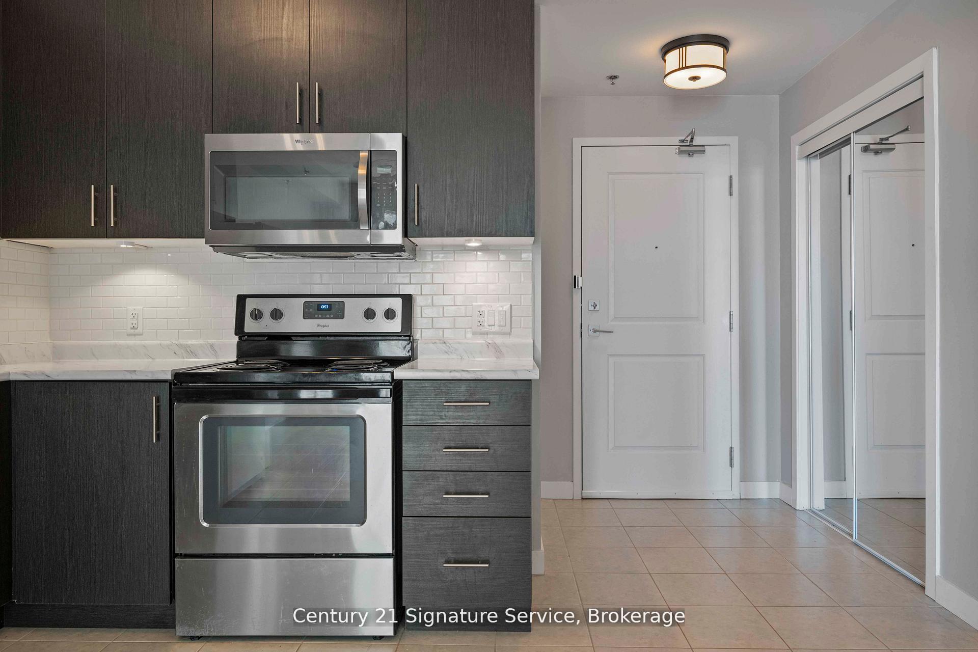 Photo 4 of Unit 405, 2486 Old Bronte Road, Oakville, Westmount — HOMEH