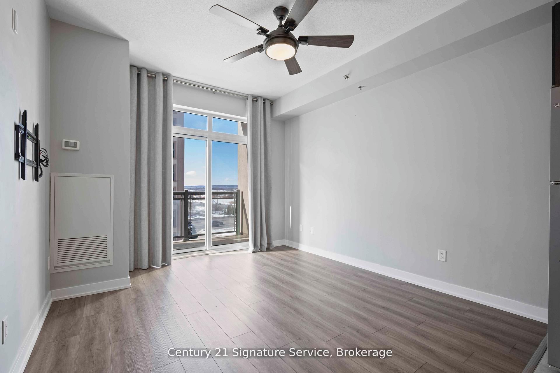 Photo 13 of Unit 405, 2486 Old Bronte Road, Oakville, Westmount — HOMEH