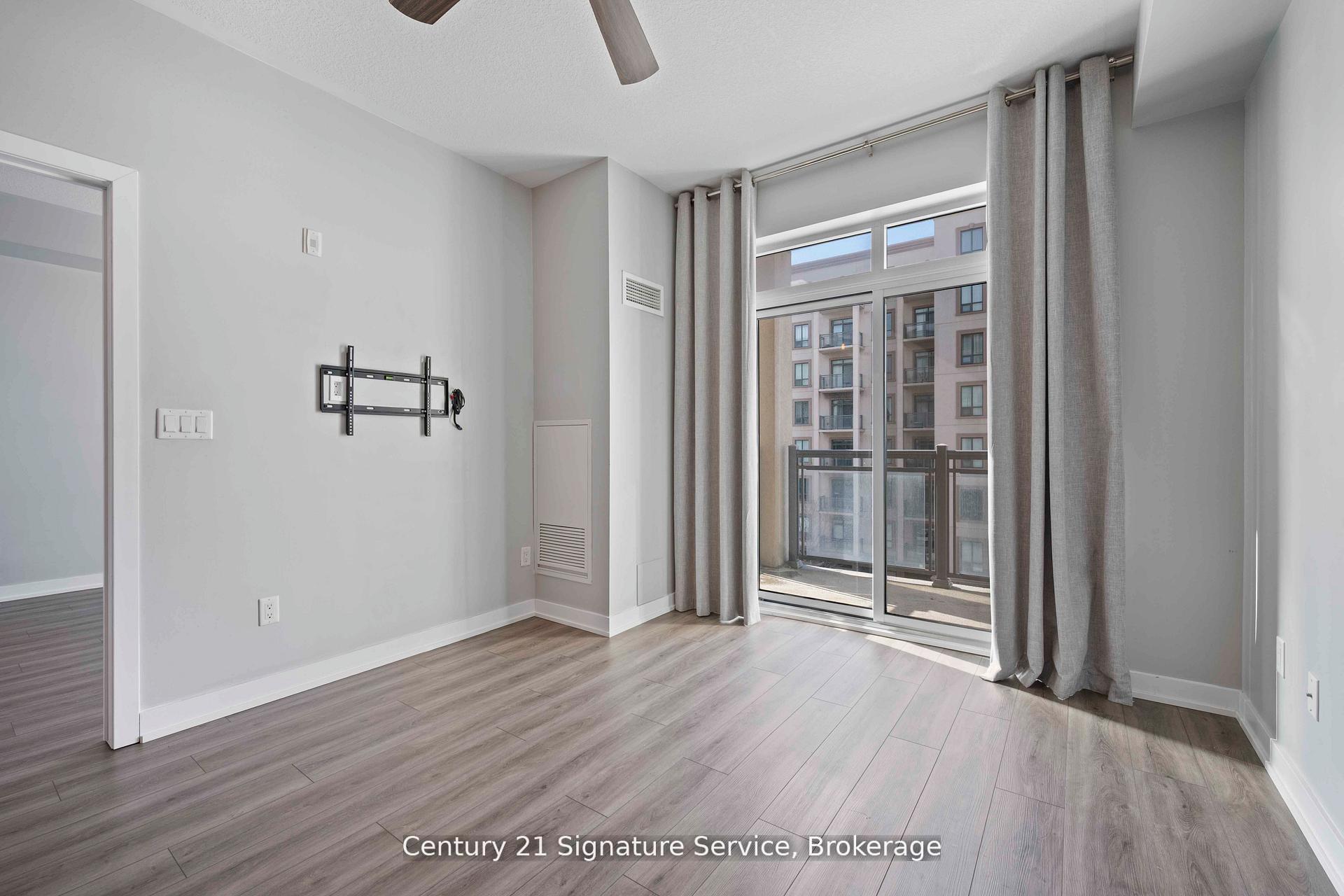 Photo 14 of Unit 405, 2486 Old Bronte Road, Oakville, Westmount — HOMEH