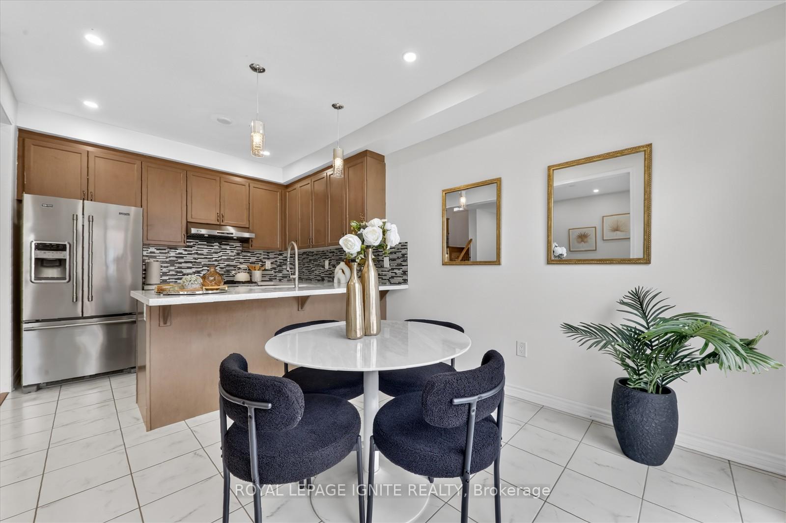 Photo 16 of 39 Feeder Street, Brampton, Northwest Brampton — HOMEH