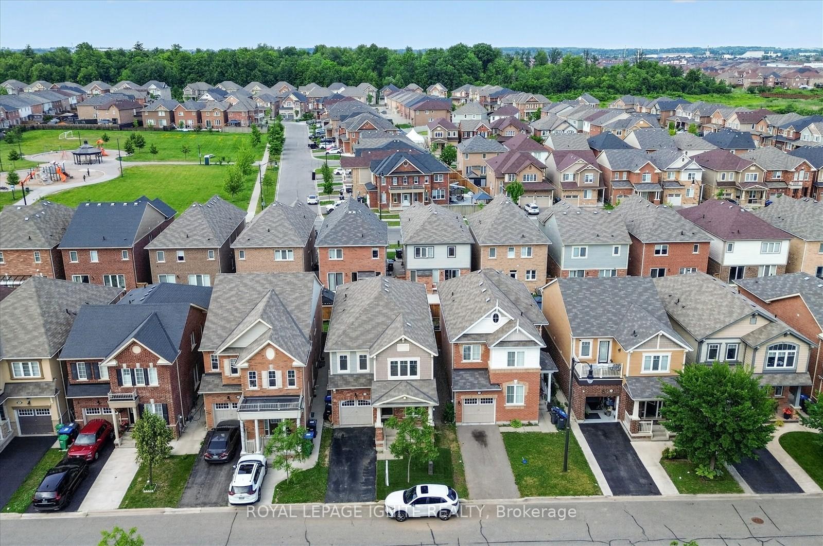 Photo 42 of 39 Feeder Street, Brampton, Northwest Brampton — HOMEH