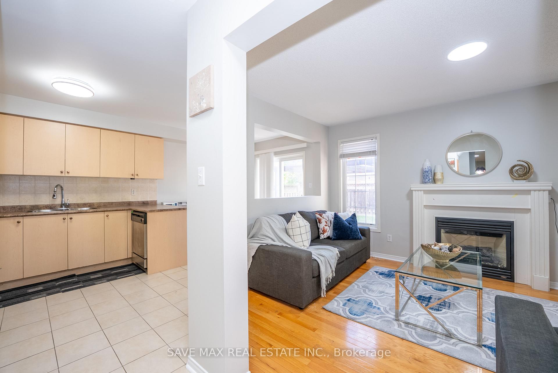 Photo 8 of 87 Luella Crescent, Brampton, Fletcher's Meadow — HOMEH