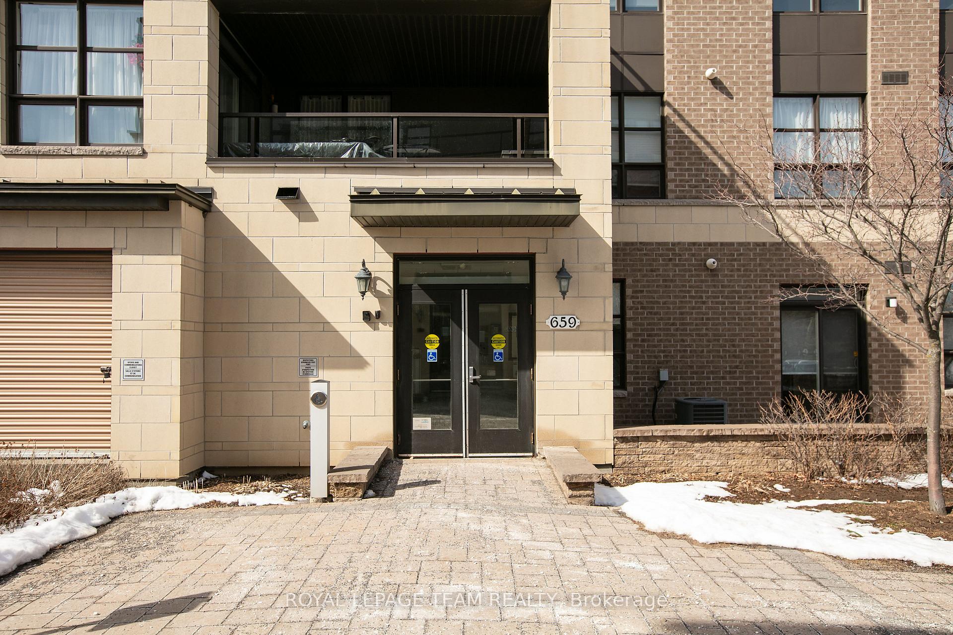 Photo 4 of Unit 401, 659 Sue Holloway Drive, Ottawa, Barrhaven - Strandherd — HOMEH