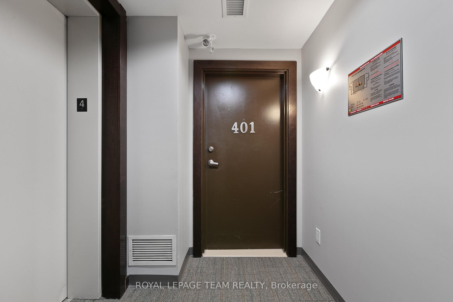 Photo 5 of Unit 401, 659 Sue Holloway Drive, Ottawa, Barrhaven - Strandherd — HOMEH