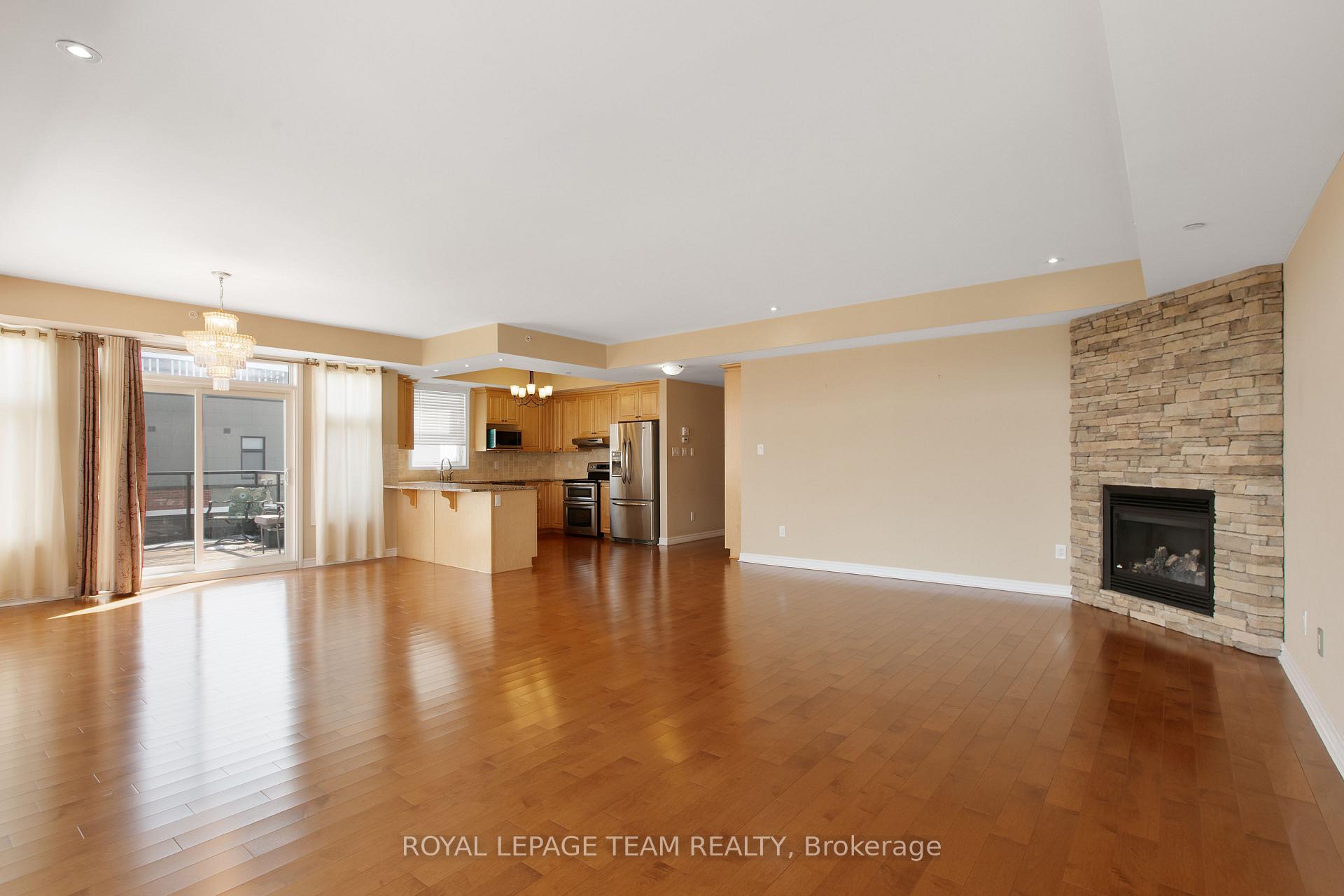 Photo 15 of Unit 401, 659 Sue Holloway Drive, Ottawa, Barrhaven - Strandherd — HOMEH