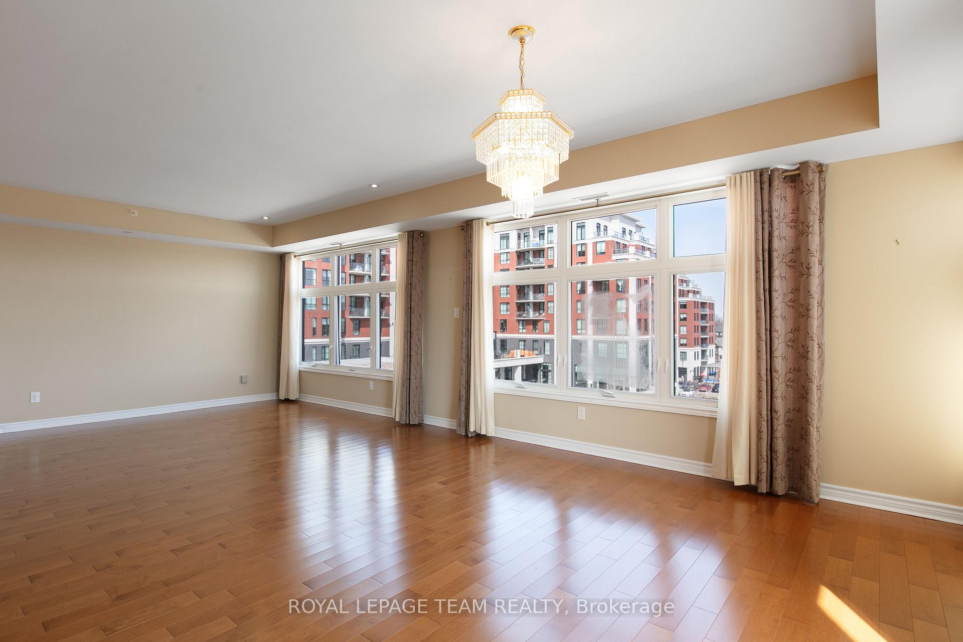 Photo 19 of Unit 401, 659 Sue Holloway Drive, Ottawa, Barrhaven - Strandherd — HOMEH