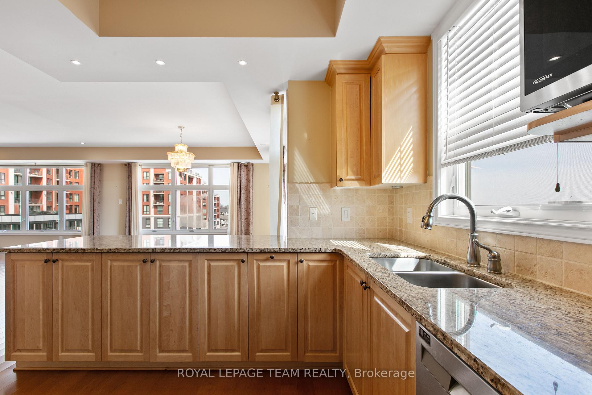 Photo 25 of Unit 401, 659 Sue Holloway Drive, Ottawa, Barrhaven - Strandherd — HOMEH