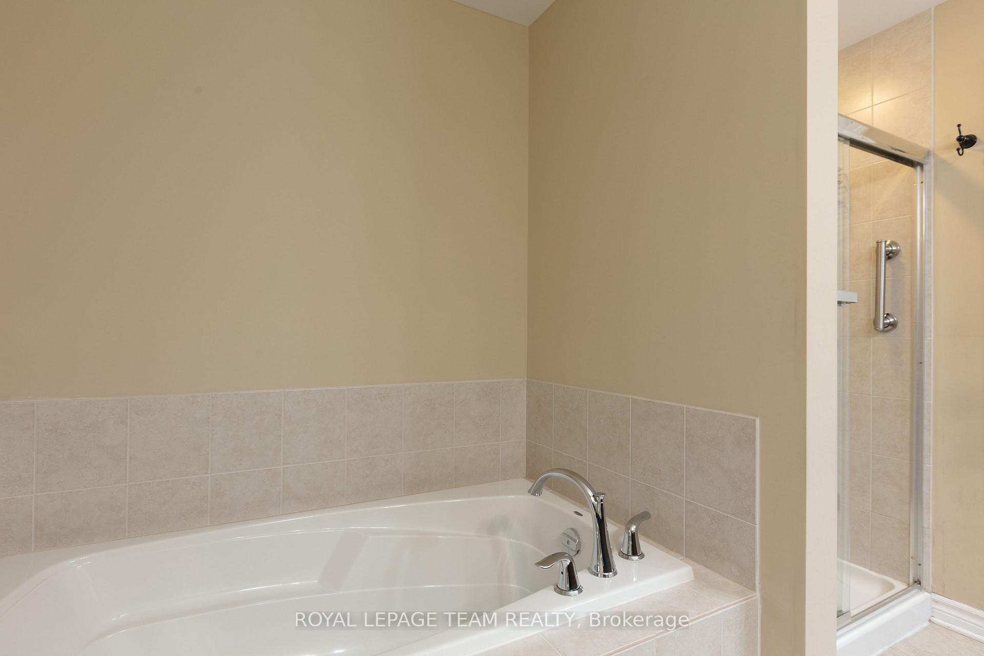Photo 38 of Unit 401, 659 Sue Holloway Drive, Ottawa, Barrhaven - Strandherd — HOMEH