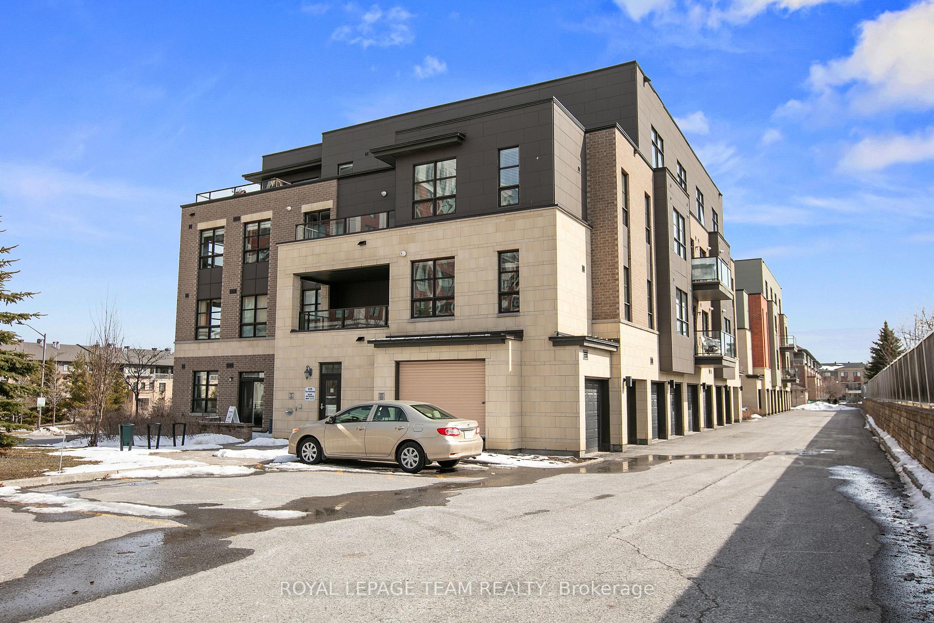 Photo 43 of Unit 401, 659 Sue Holloway Drive, Ottawa, Barrhaven - Strandherd — HOMEH
