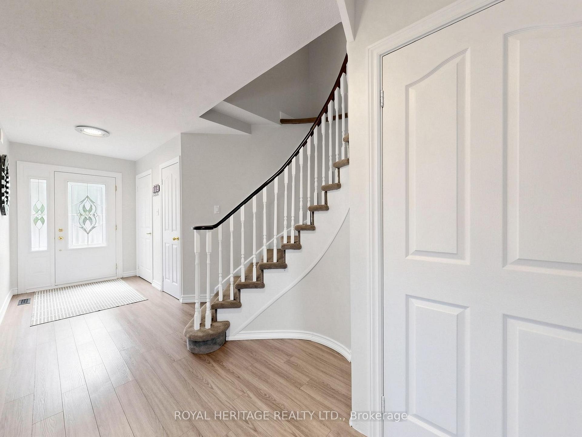 Photo 6 of 1713 Minstrel Manor, Pickering, Amberlea — HOMEH