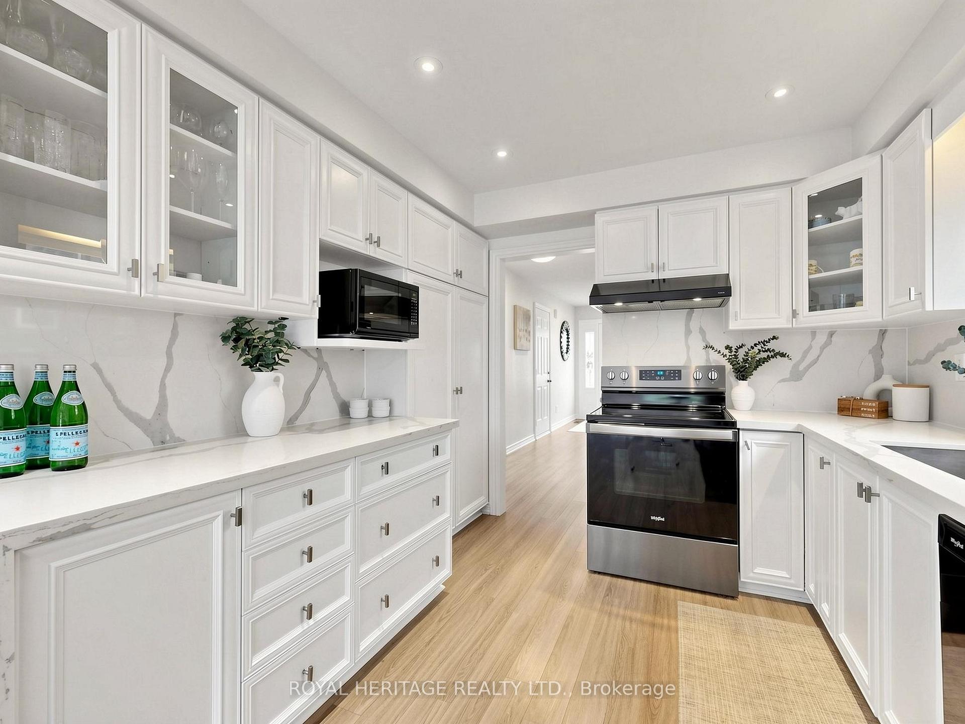 Photo 9 of 1713 Minstrel Manor, Pickering, Amberlea — HOMEH