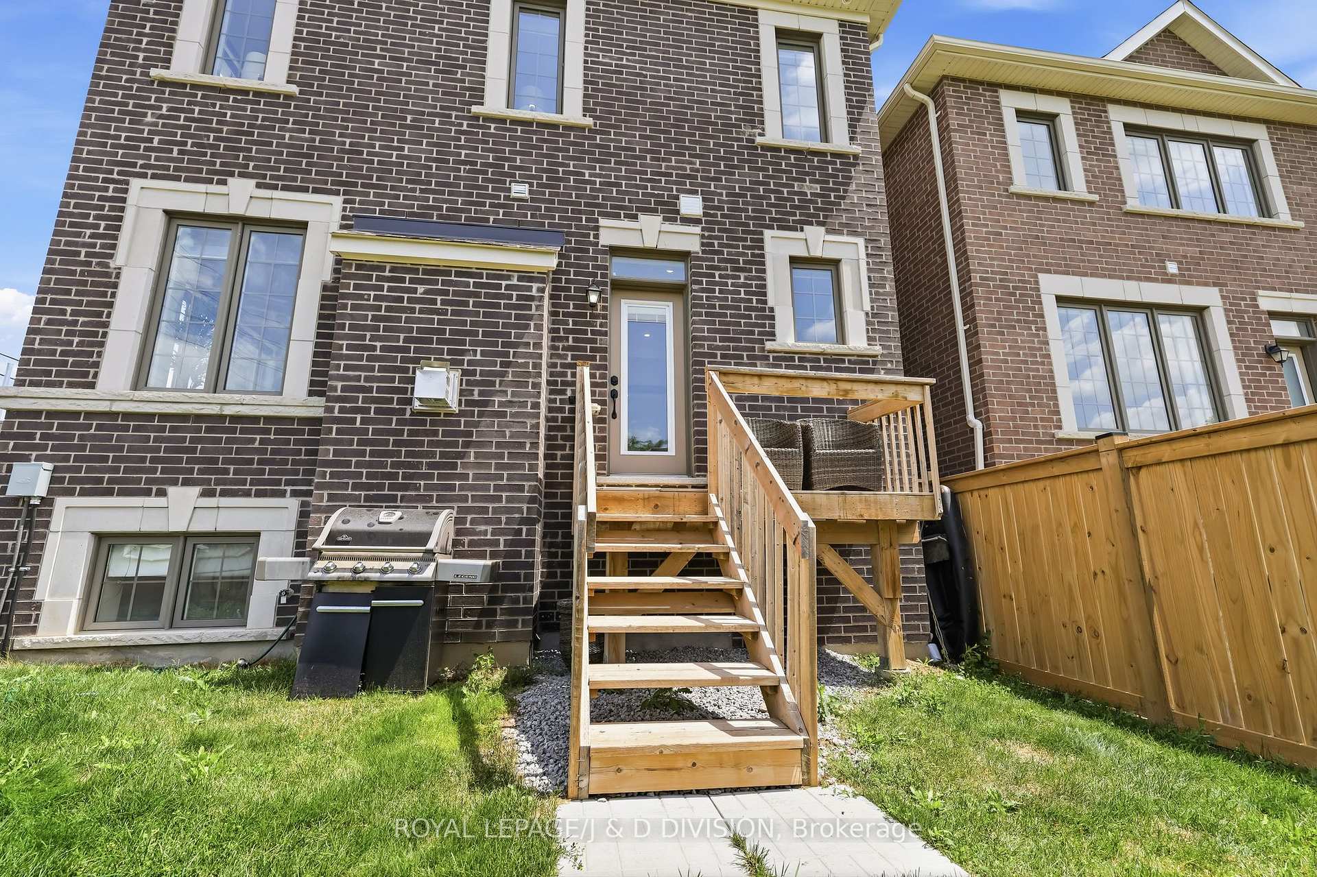 Photo 36 of 3000 Hollyberry Trail, Pickering, Rural Pickering — HOMEH
