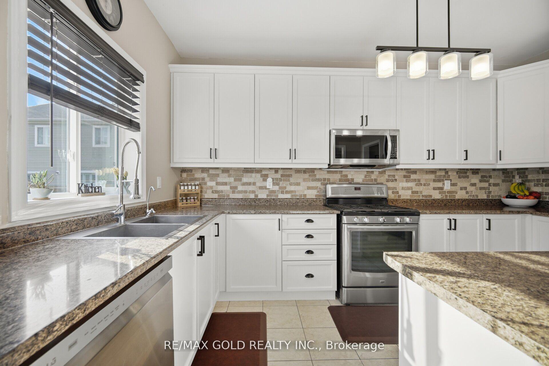 Photo 20 of 330 Wallace Street, Shelburne — HOMEH