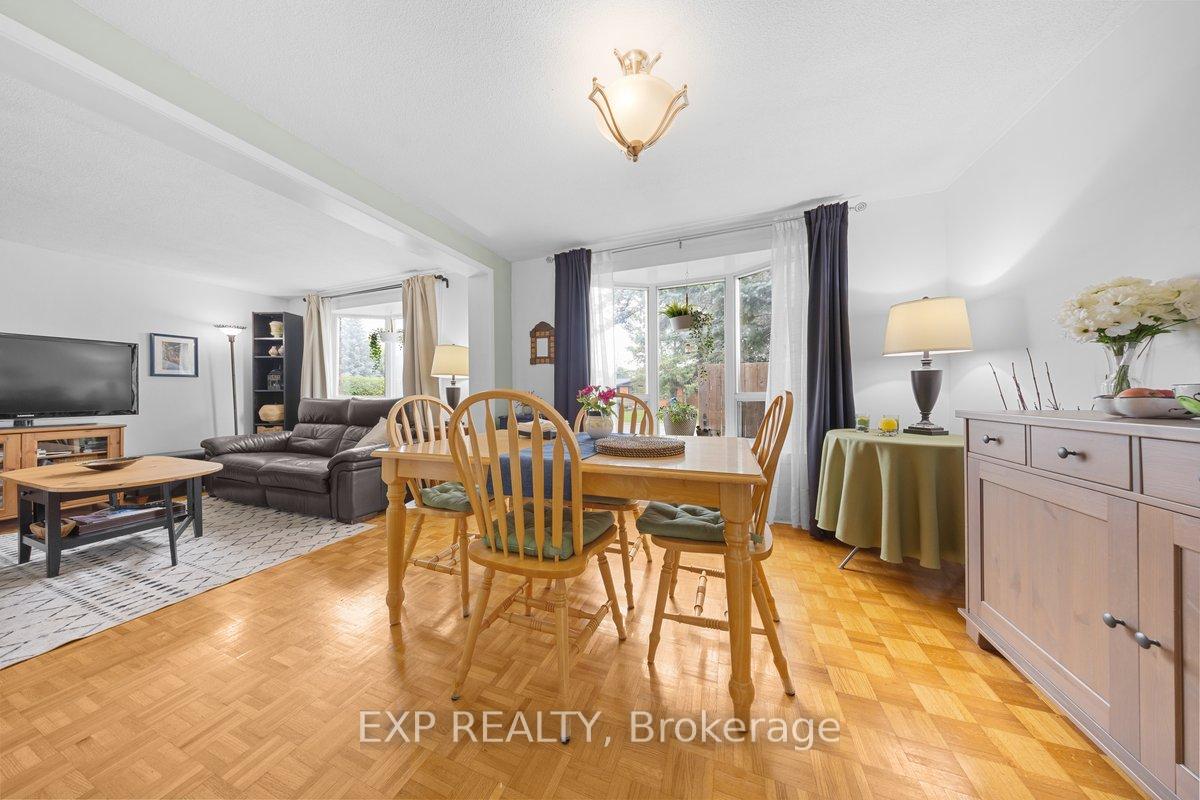 Photo 7 of 396 Hatfield Crescent, Ottawa, Bilberry Creek/Queenswood Heights — HOMEH