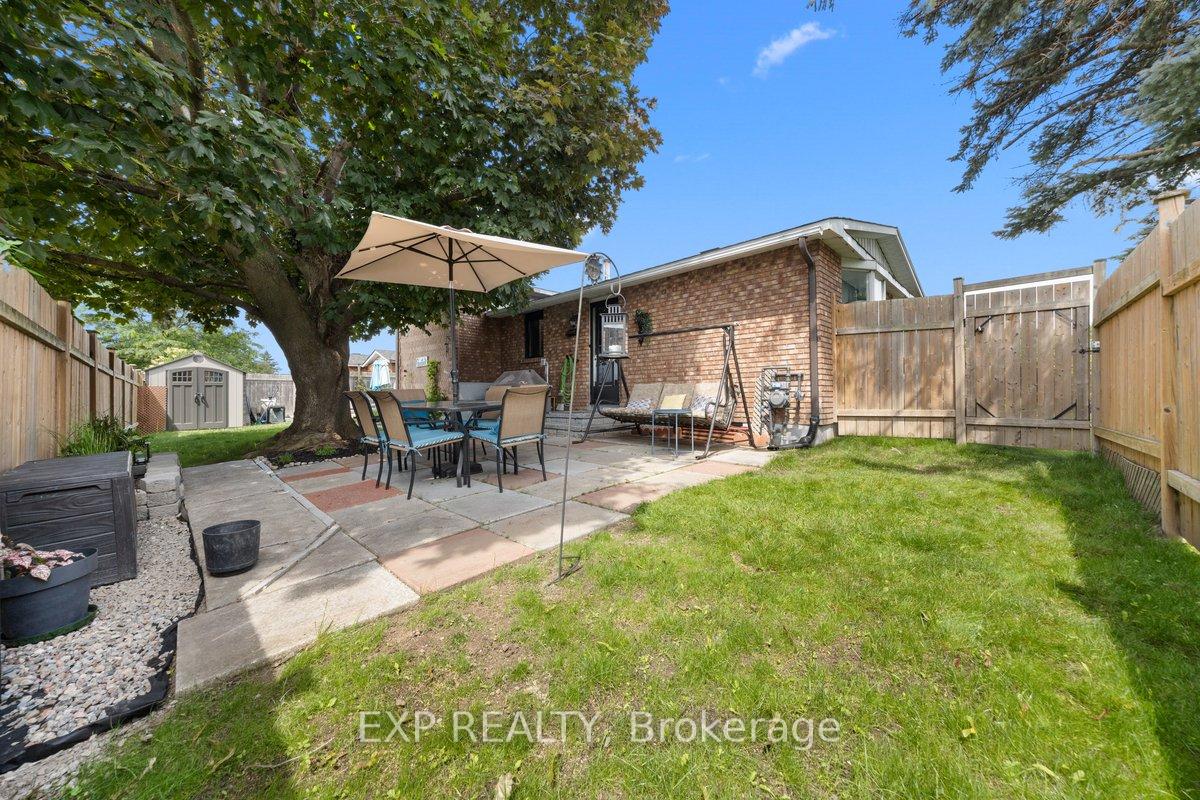 Photo 27 of 396 Hatfield Crescent, Ottawa, Bilberry Creek/Queenswood Heights — HOMEH