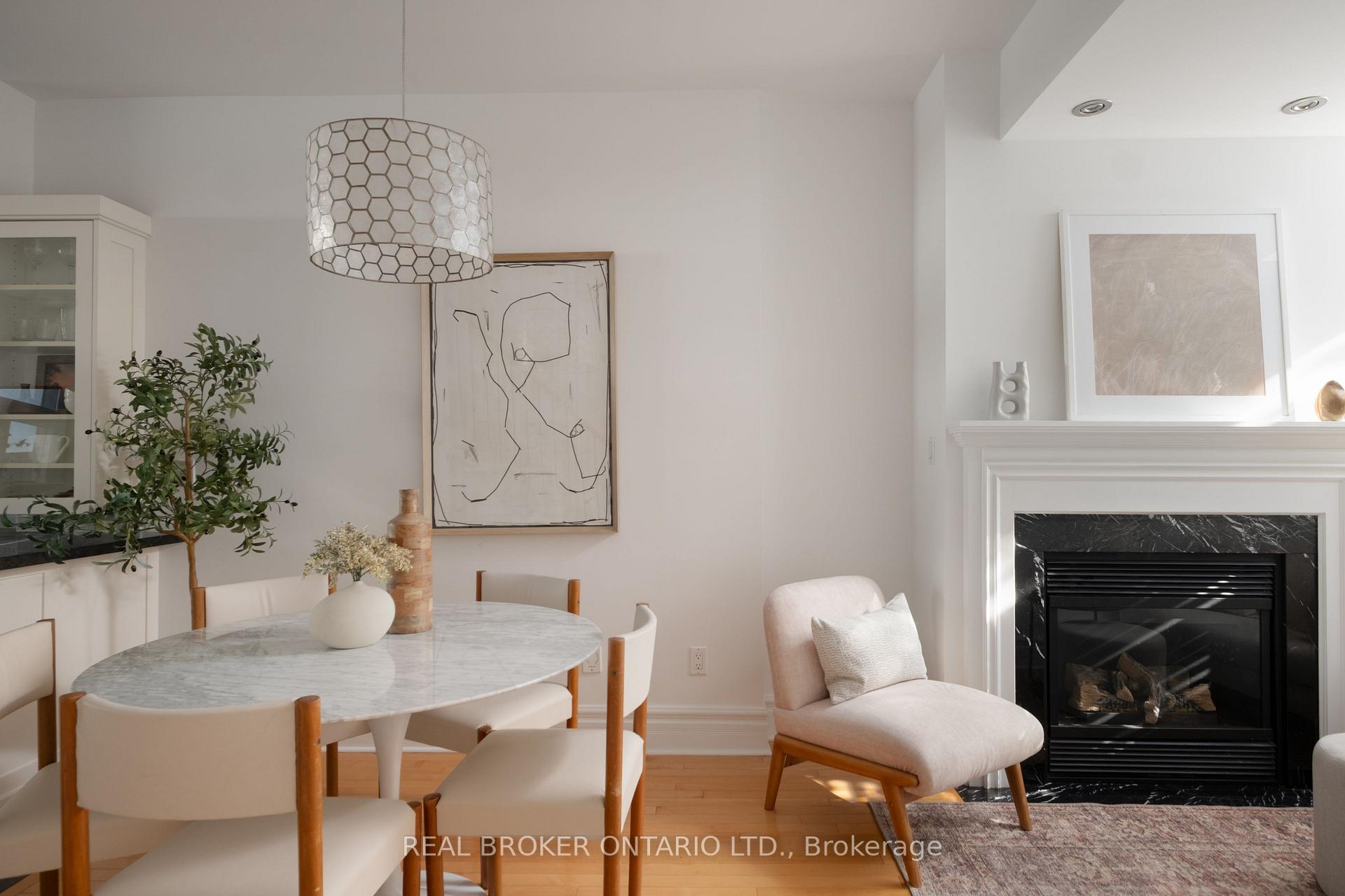 Photo 2 of 12 East York Avenue, Toronto, Broadview North — HOMEH