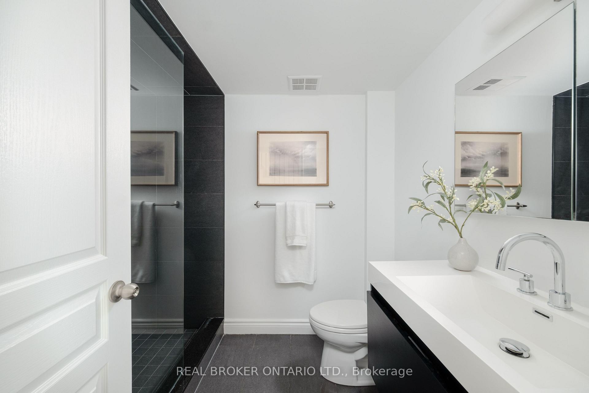 Photo 12 of 12 East York Avenue, Toronto, Broadview North — HOMEH