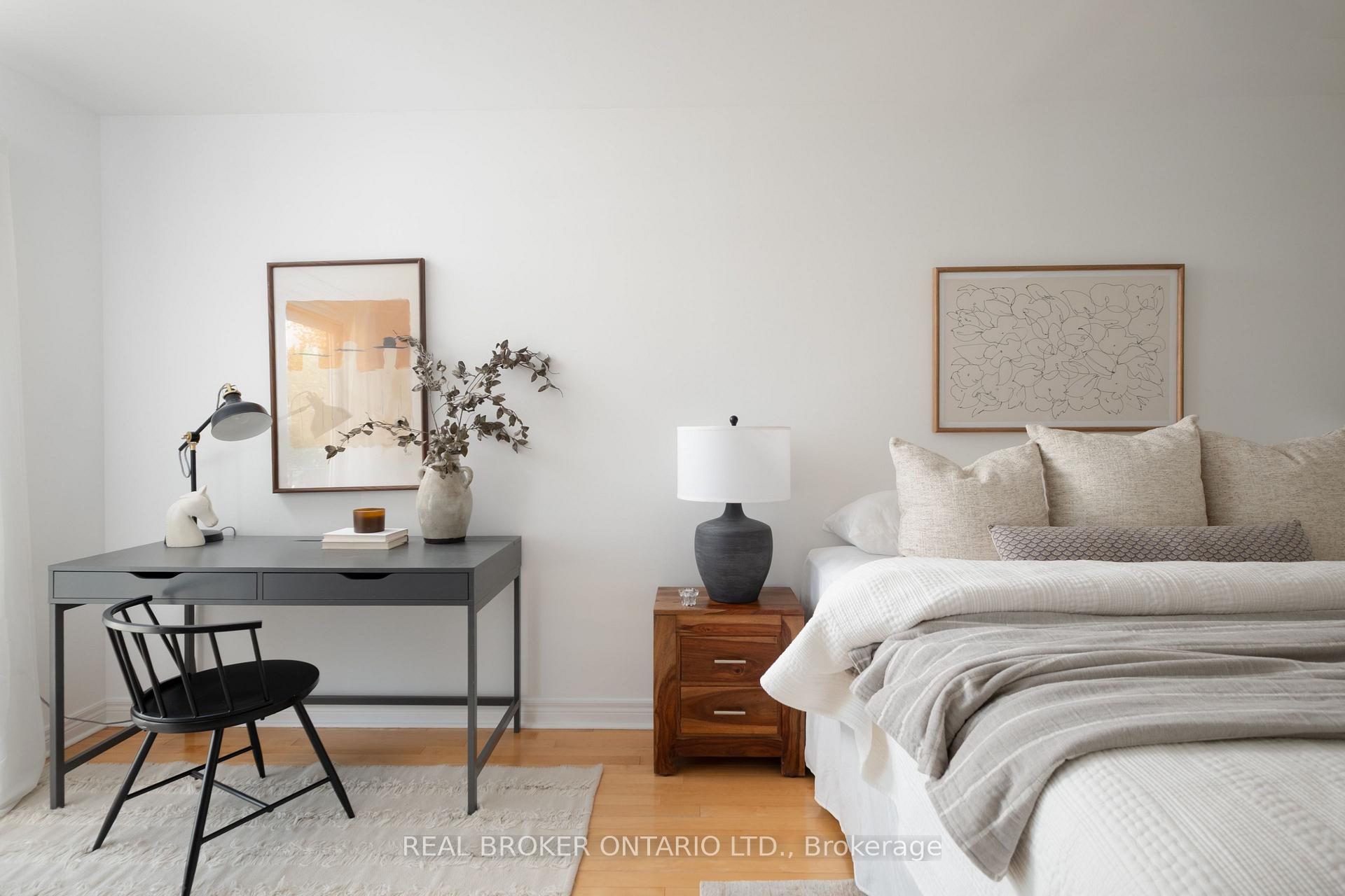 Photo 16 of 12 East York Avenue, Toronto, Broadview North — HOMEH