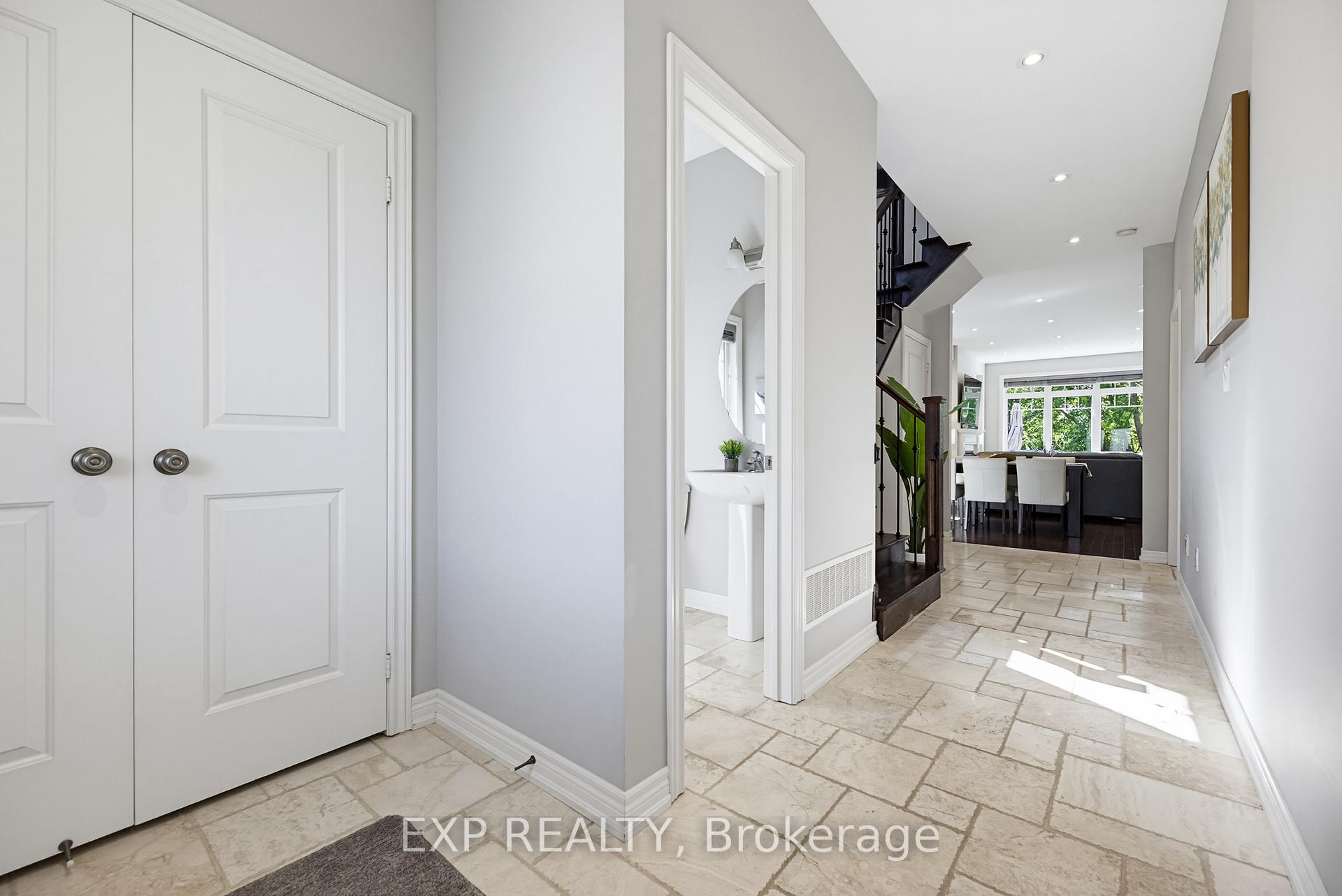 Photo 4 of 13 Mccardy Court, Caledon, Caledon East — HOMEH