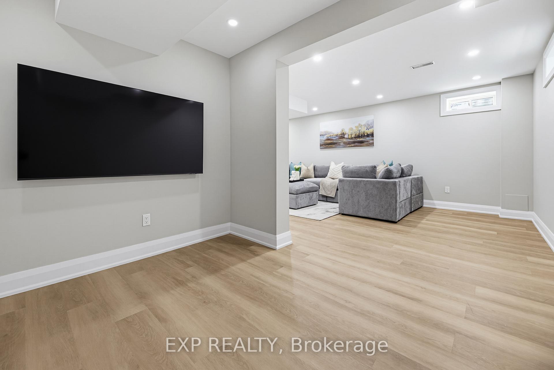 Photo 38 of 13 Mccardy Court, Caledon, Caledon East — HOMEH