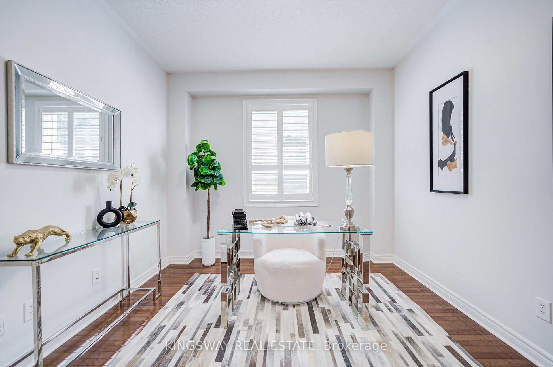 Photo 10 of 2083 Willhaven Trail, Oakville, Westmount — HOMEH