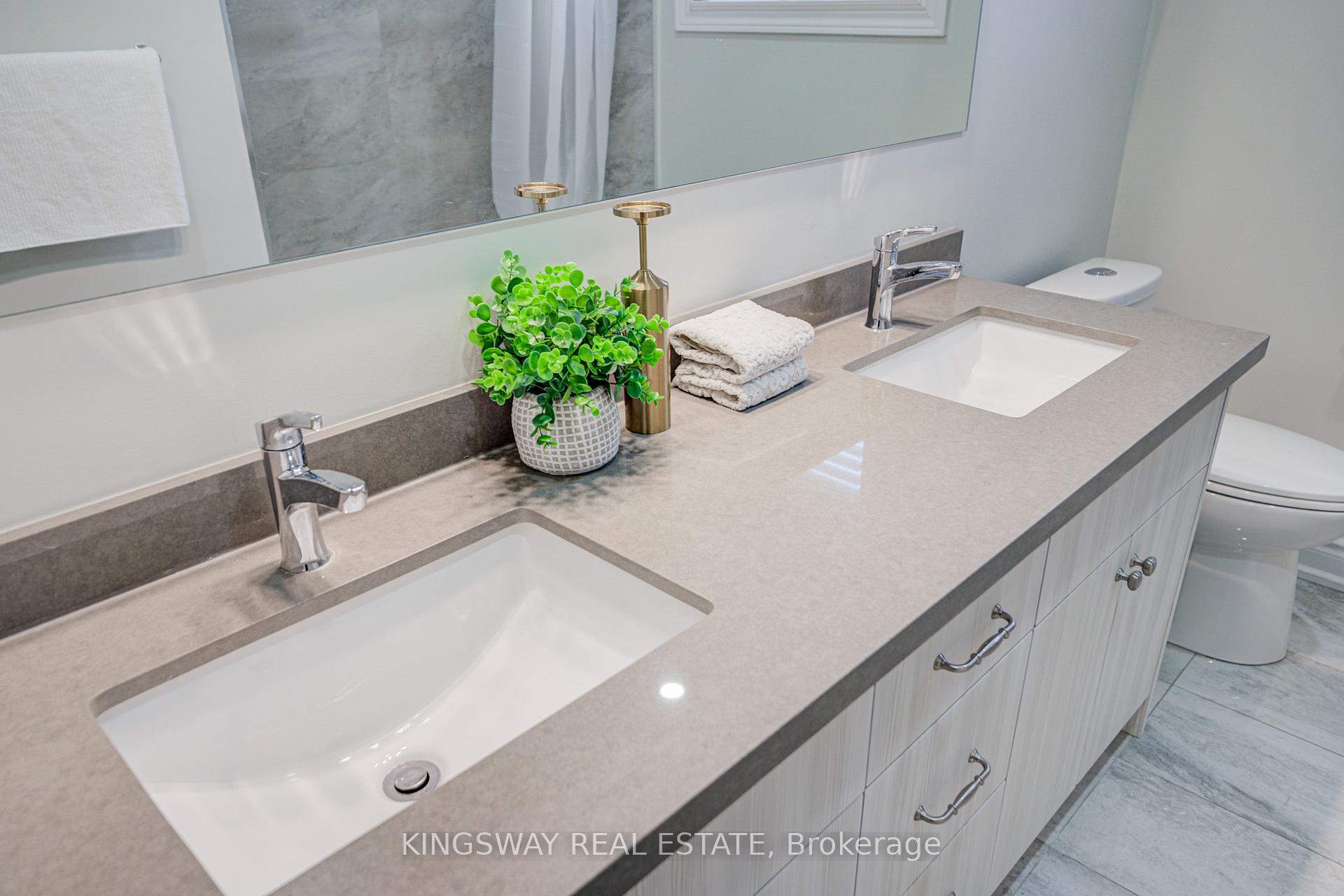 Photo 24 of 2083 Willhaven Trail, Oakville, Westmount — HOMEH