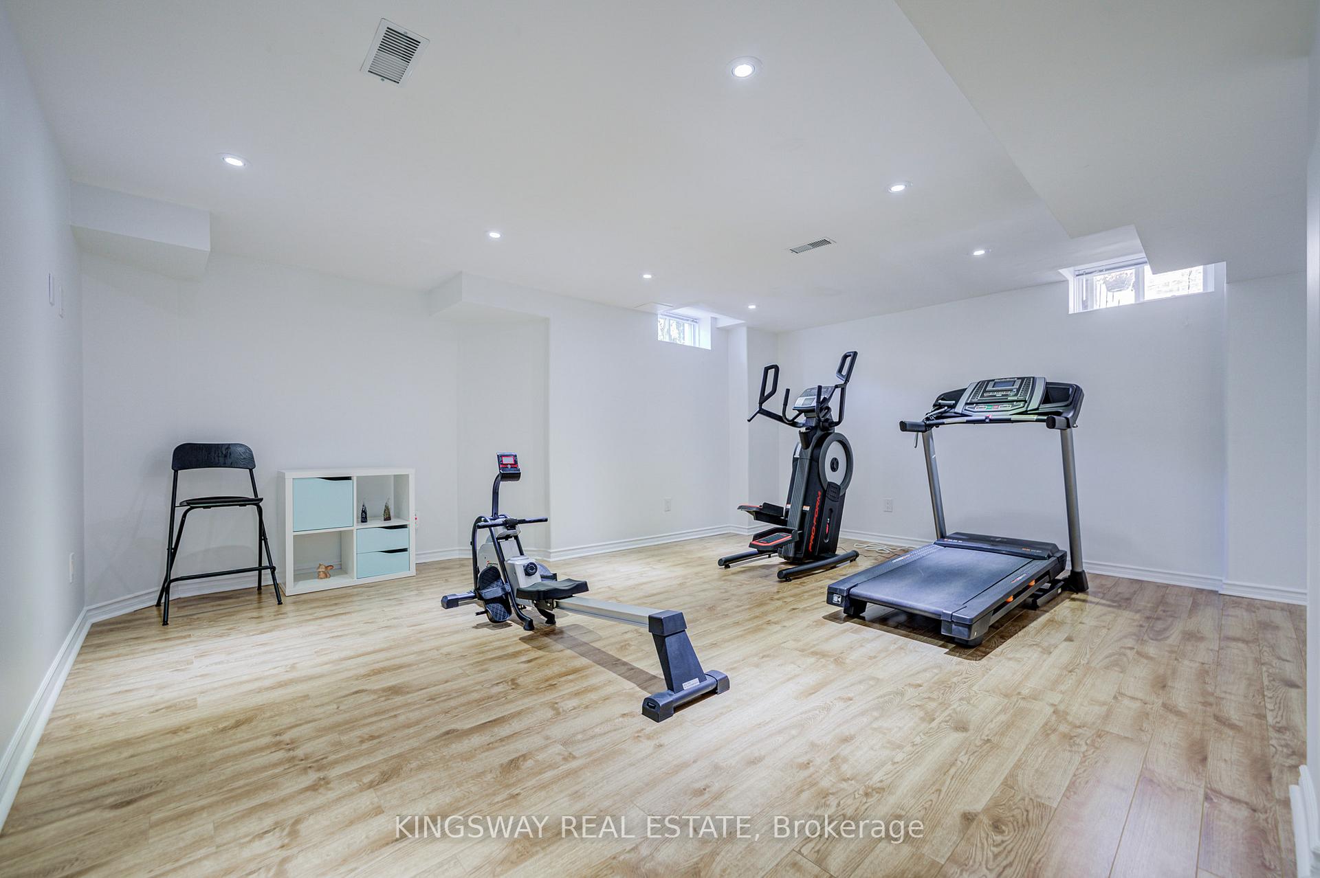 Photo 39 of 2083 Willhaven Trail, Oakville, Westmount — HOMEH