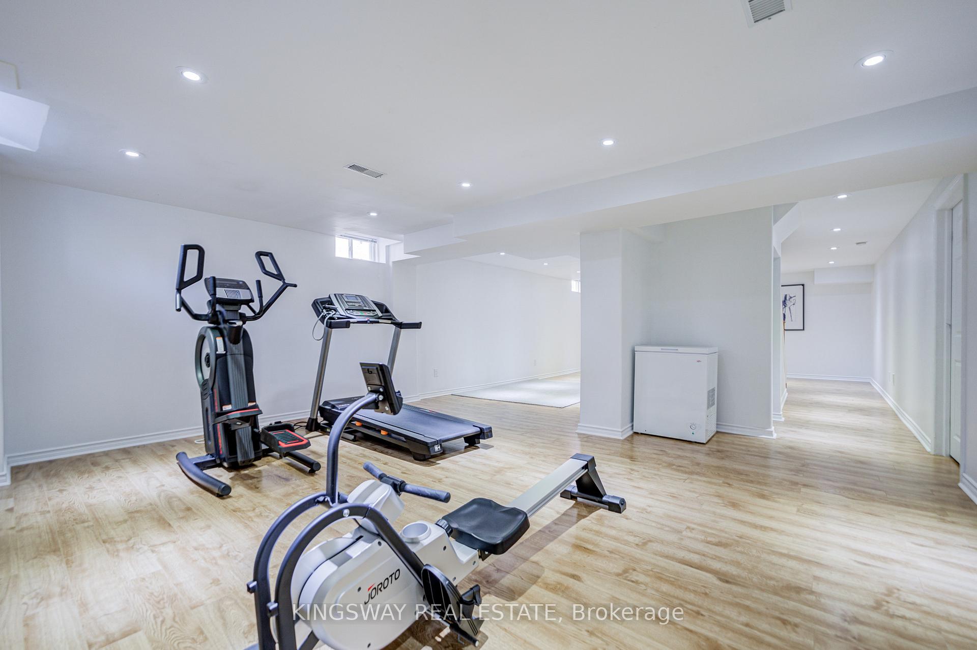 Photo 40 of 2083 Willhaven Trail, Oakville, Westmount — HOMEH