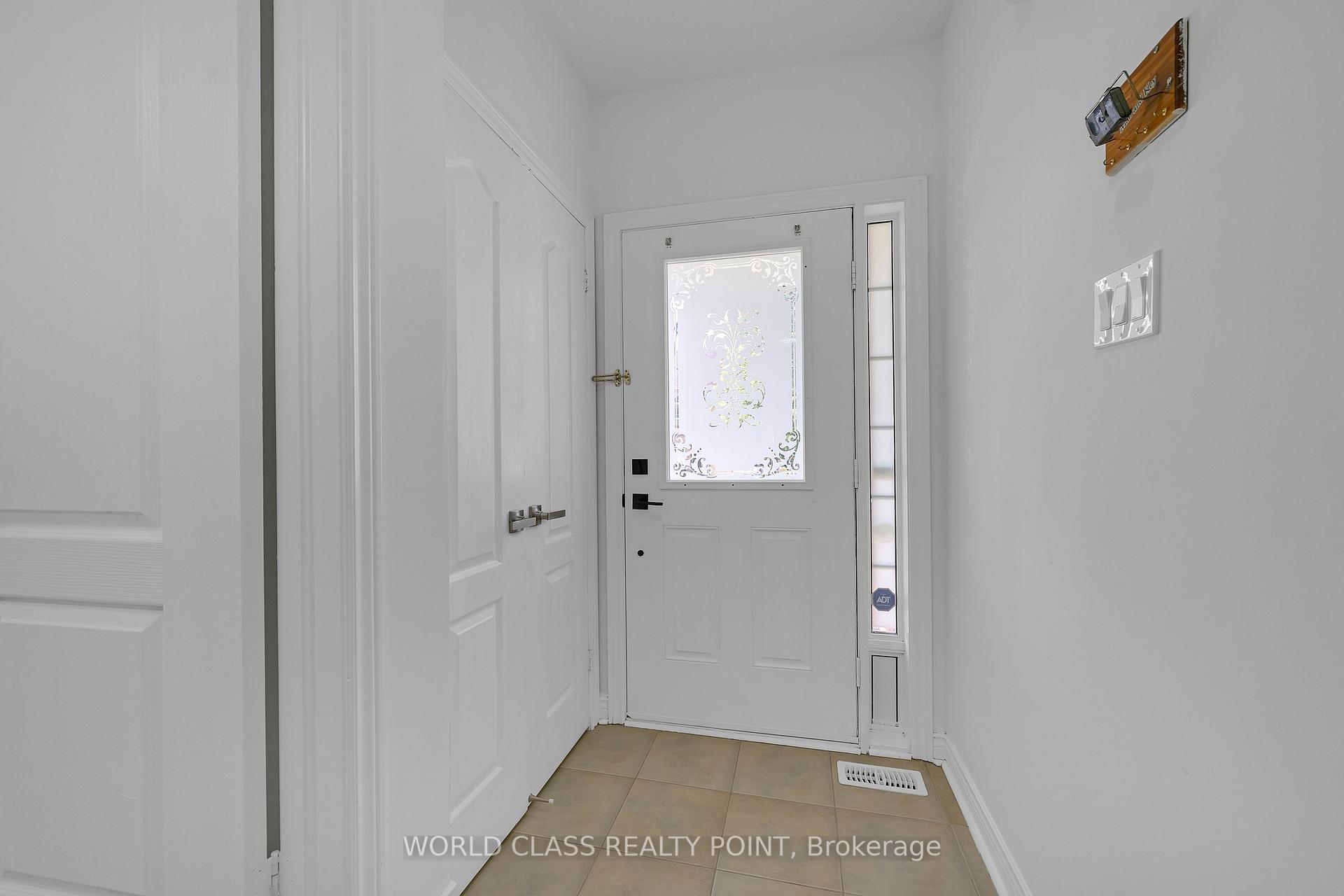 Photo 5 of 69 Redkey Drive, Markham, Milliken Mills East — HOMEH