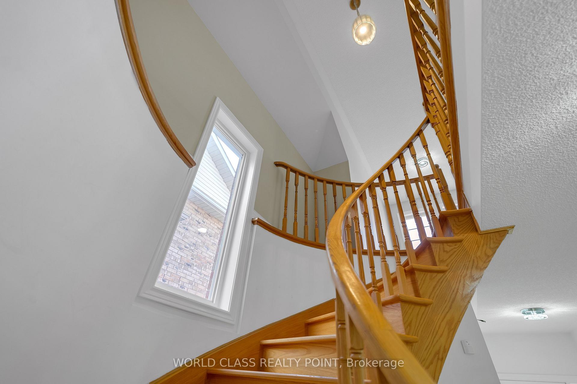 Photo 6 of 69 Redkey Drive, Markham, Milliken Mills East — HOMEH