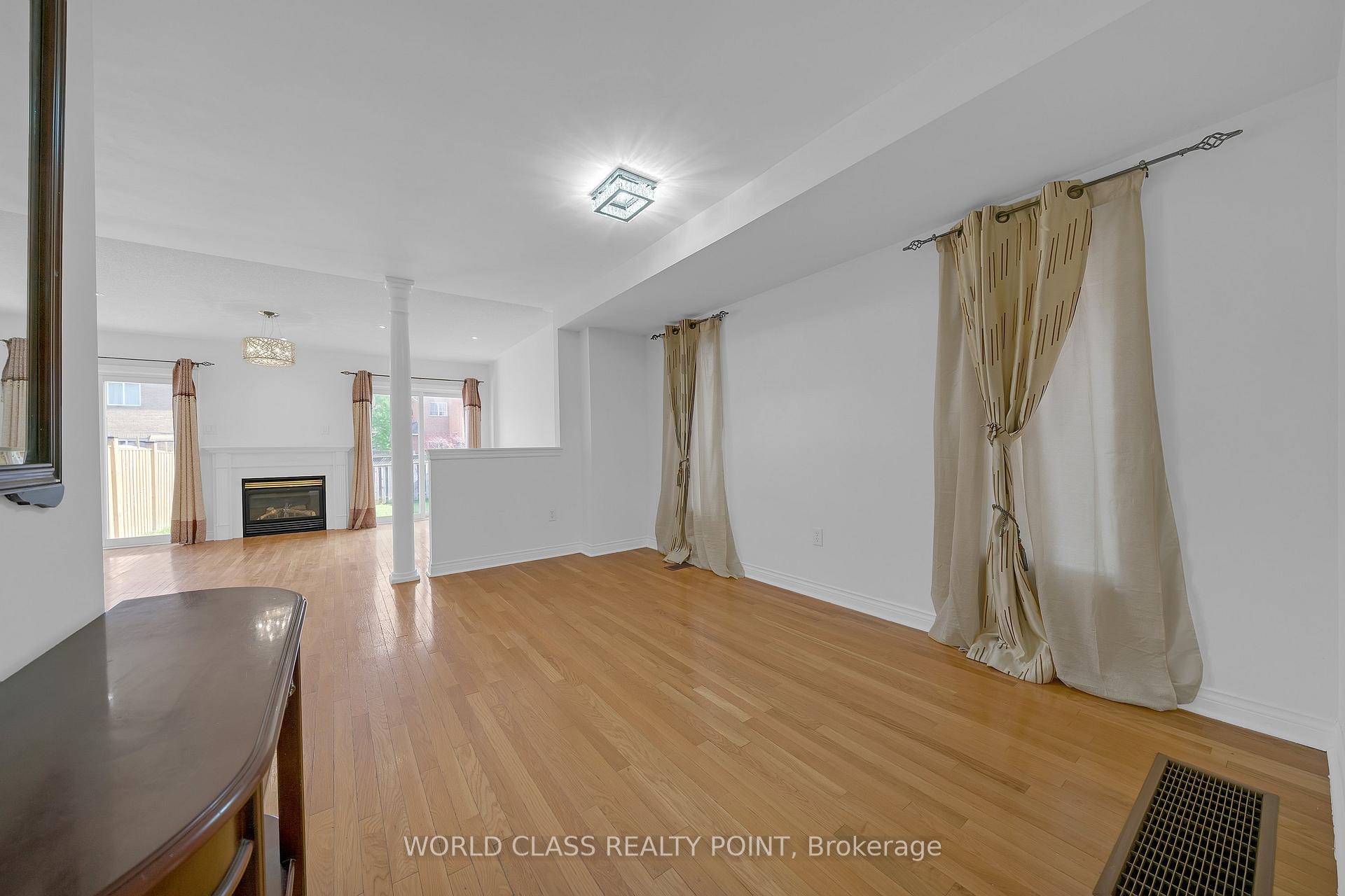 Photo 7 of 69 Redkey Drive, Markham, Milliken Mills East — HOMEH