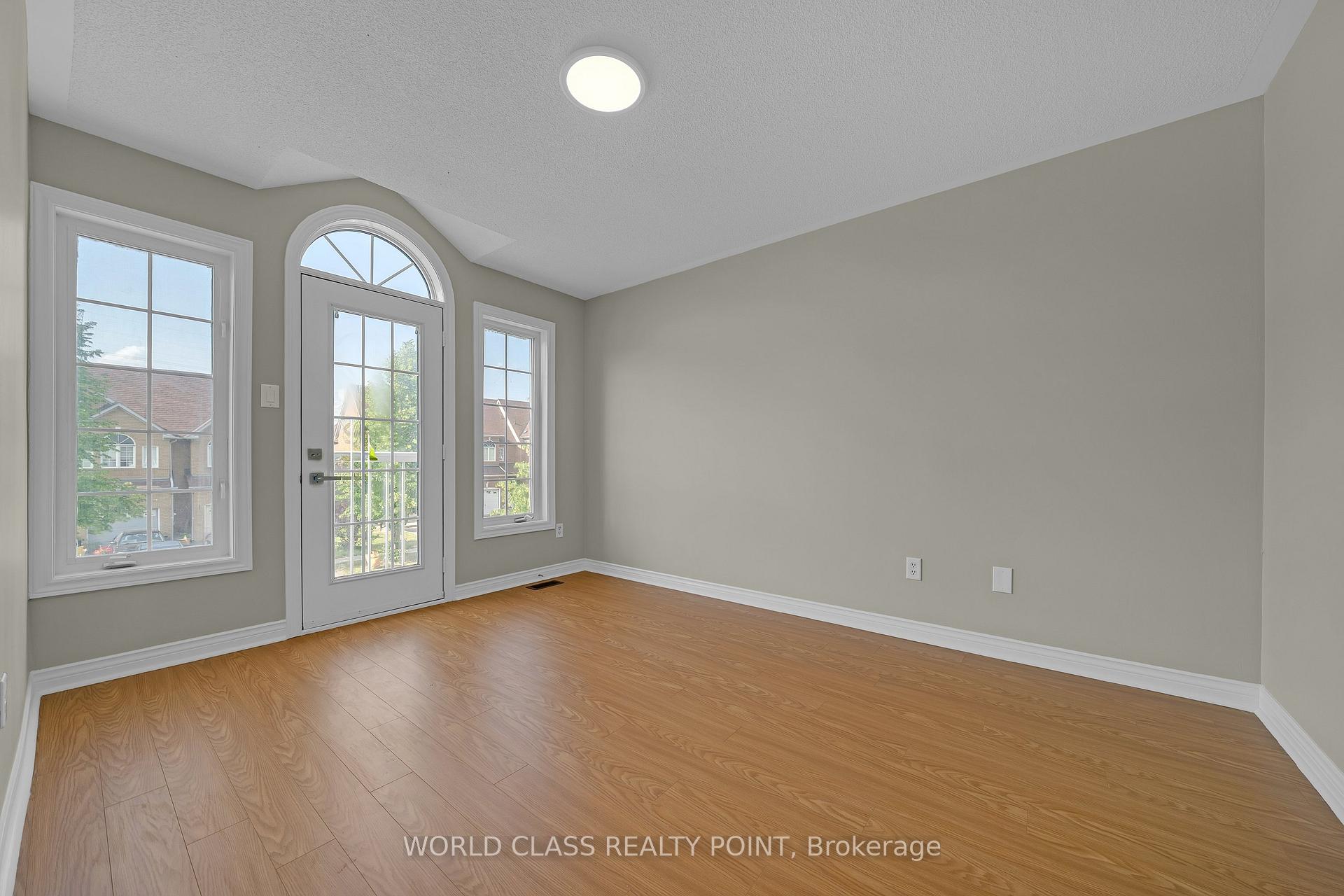 Photo 20 of 69 Redkey Drive, Markham, Milliken Mills East — HOMEH