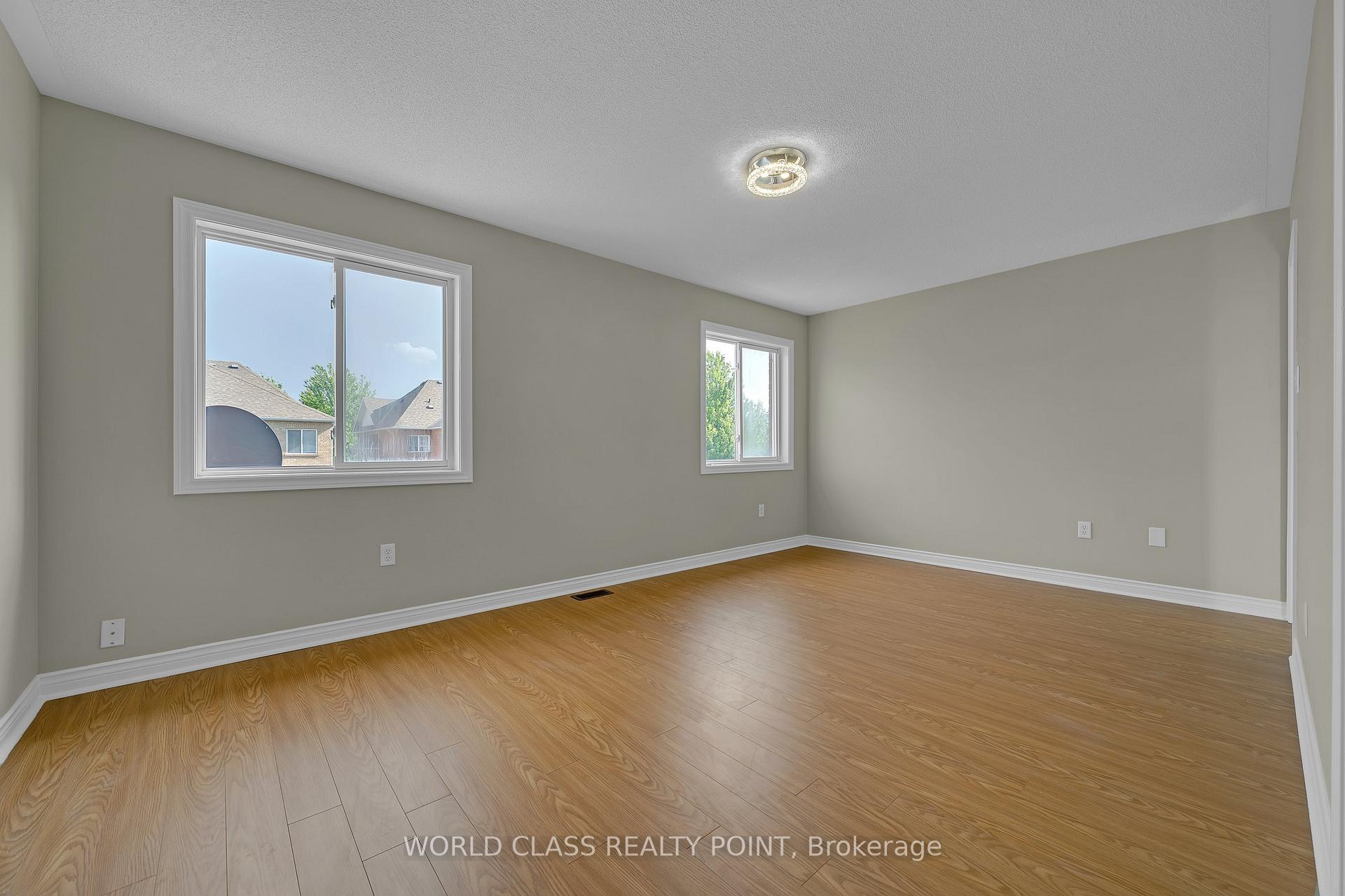 Photo 24 of 69 Redkey Drive, Markham, Milliken Mills East — HOMEH