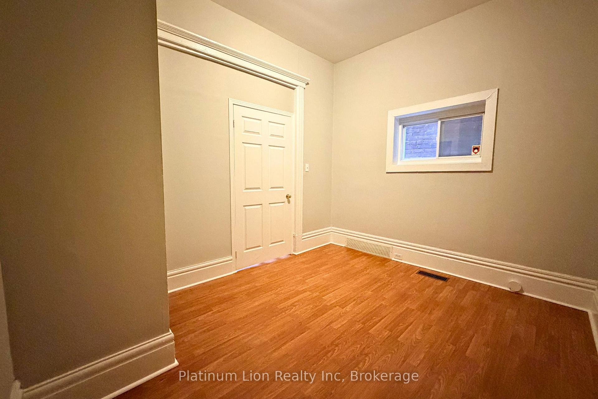 Photo 9 of Unit 1, 114 West Avenue N, Hamilton, Landsdale — HOMEH