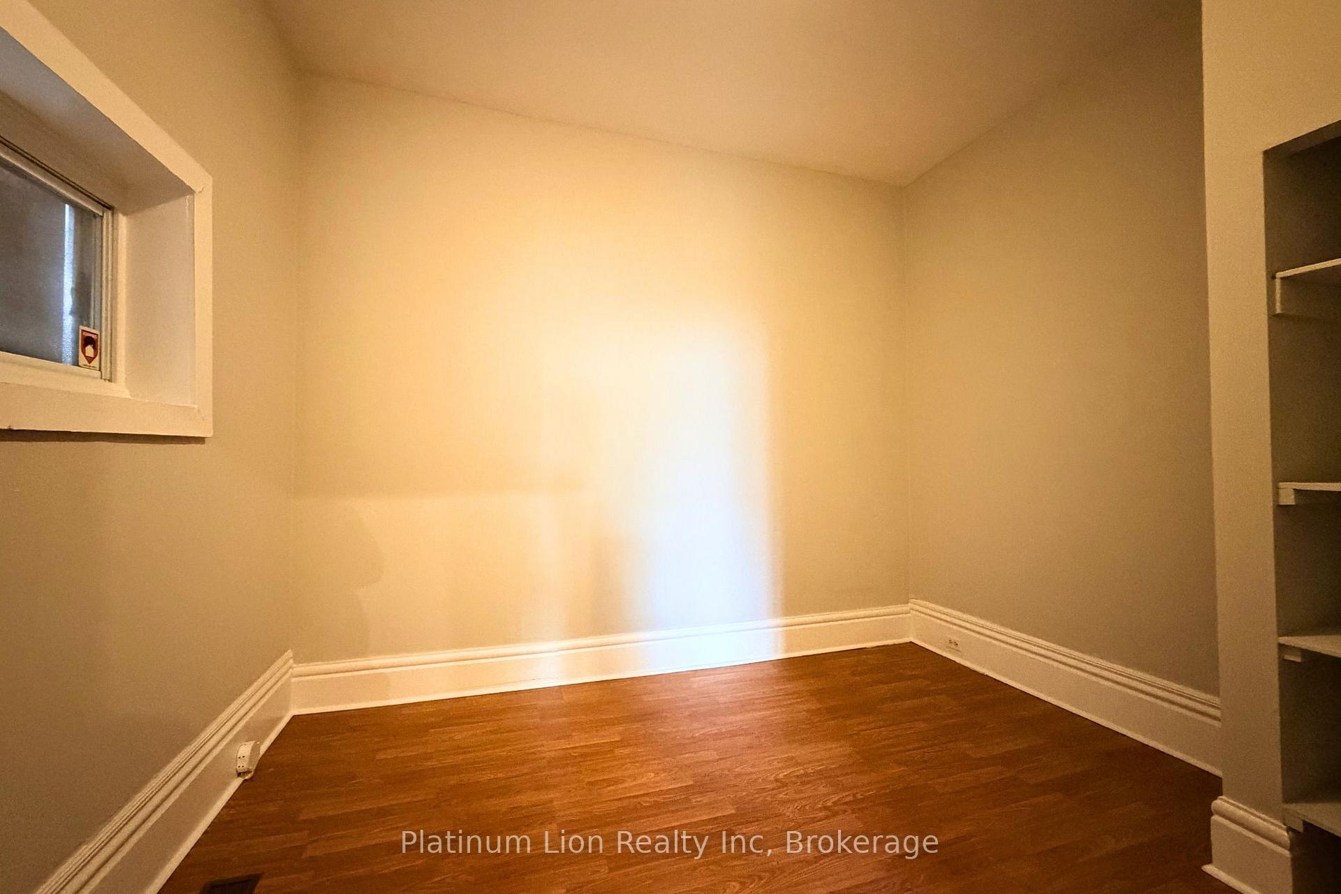 Photo 10 of Unit 1, 114 West Avenue N, Hamilton, Landsdale — HOMEH