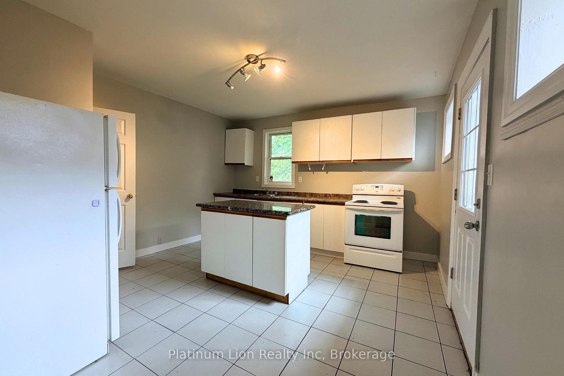 Photo 13 of Unit 1, 114 West Avenue N, Hamilton, Landsdale — HOMEH
