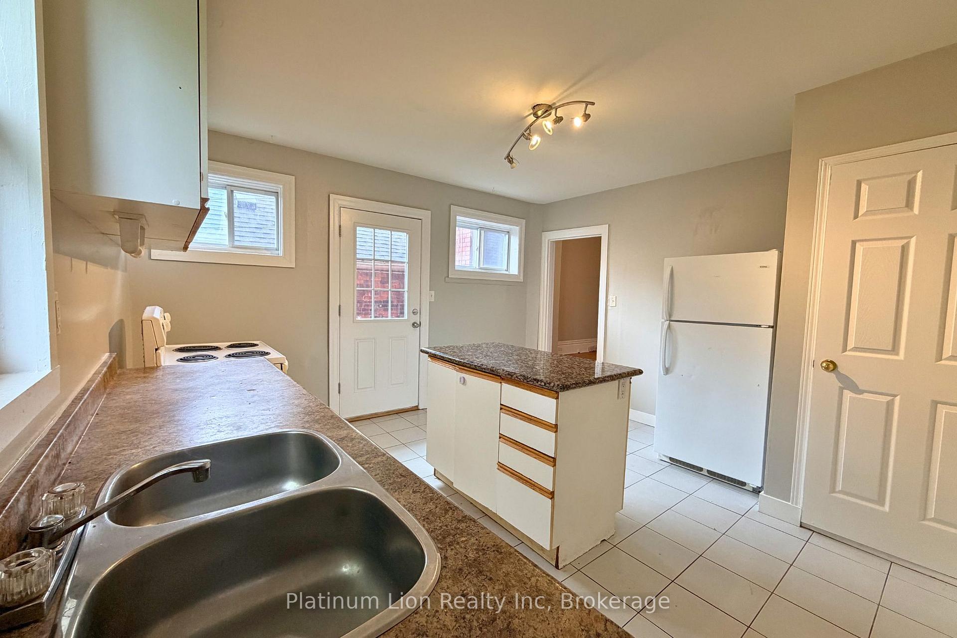 Photo 15 of Unit 1, 114 West Avenue N, Hamilton, Landsdale — HOMEH