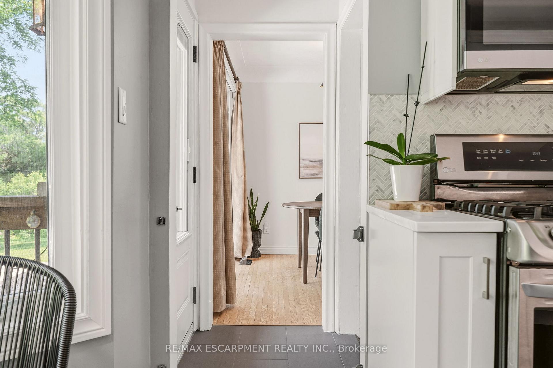 Photo 14 of 851 Mewburn Road, Hamilton, Ancaster — HOMEH