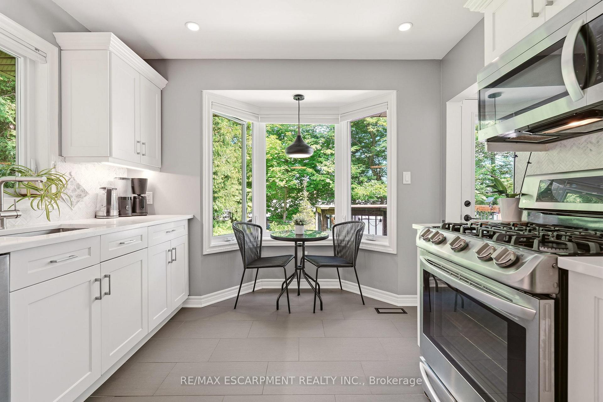Photo 15 of 851 Mewburn Road, Hamilton, Ancaster — HOMEH