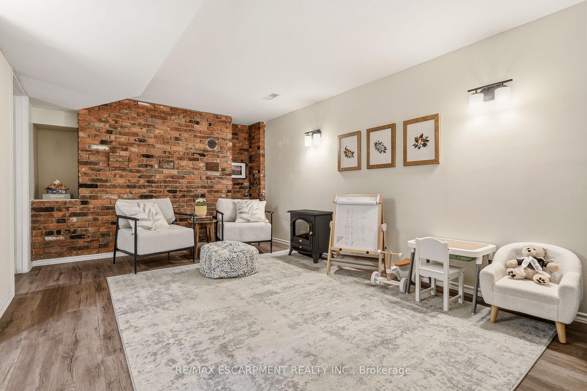 Photo 26 of 851 Mewburn Road, Hamilton, Ancaster — HOMEH