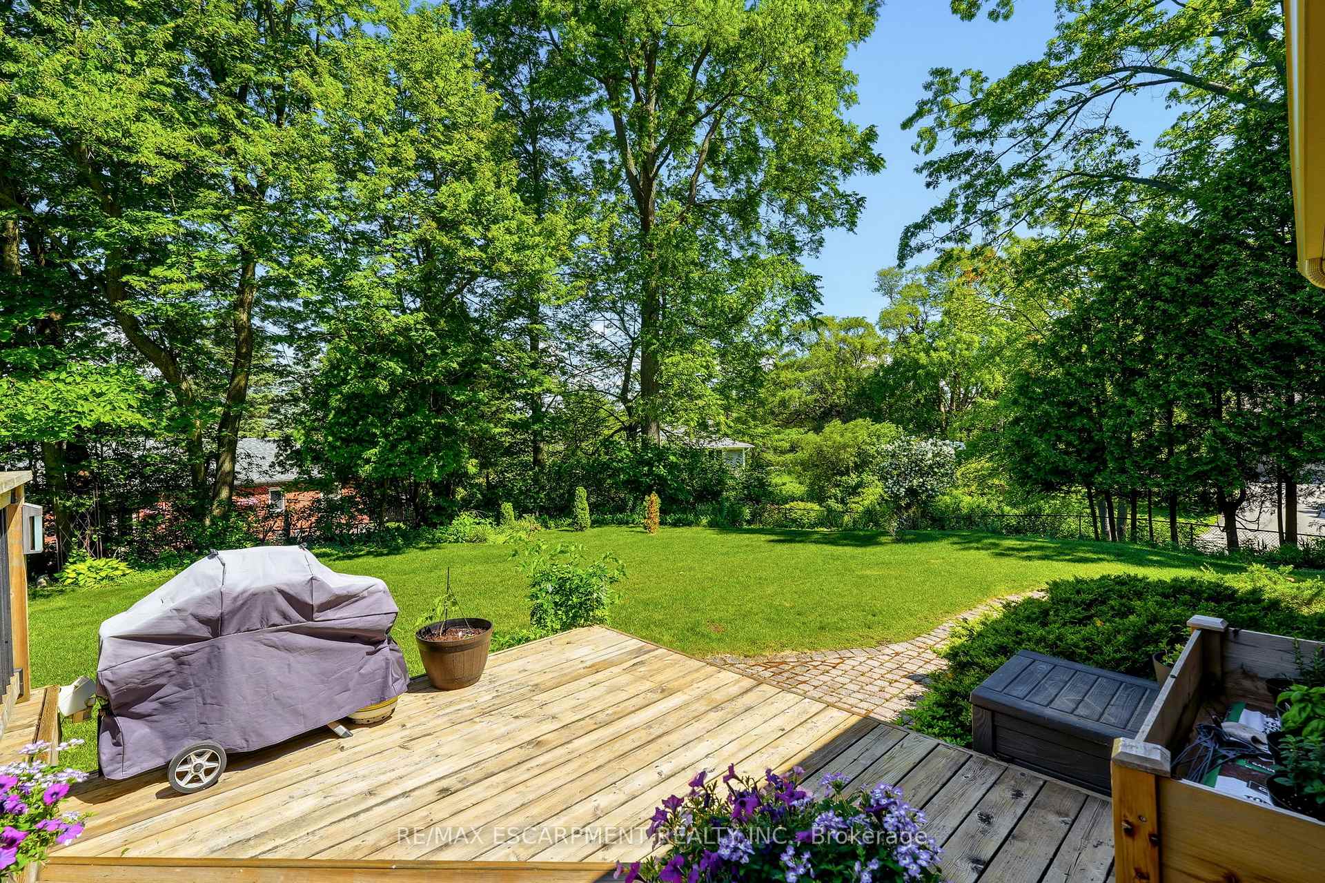 Photo 34 of 851 Mewburn Road, Hamilton, Ancaster — HOMEH
