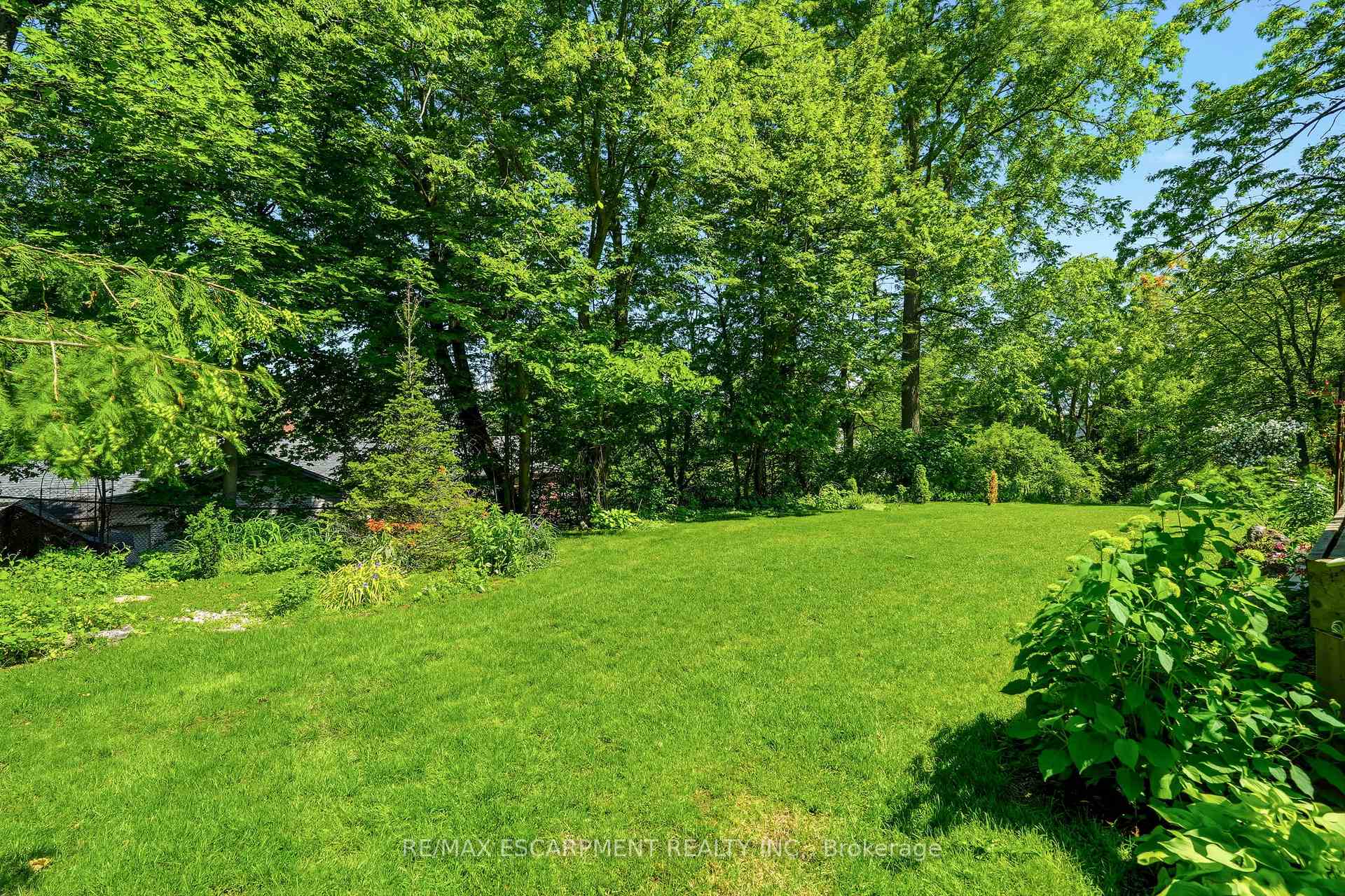 Photo 35 of 851 Mewburn Road, Hamilton, Ancaster — HOMEH