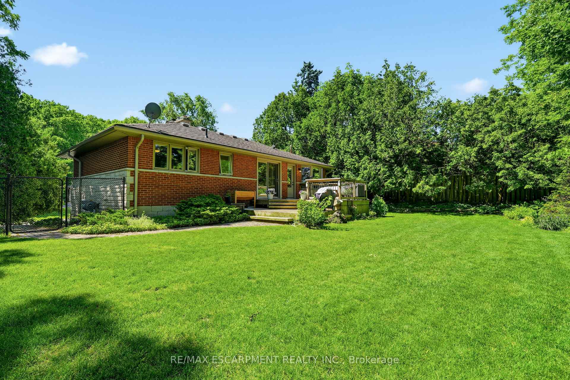 Photo 37 of 851 Mewburn Road, Hamilton, Ancaster — HOMEH
