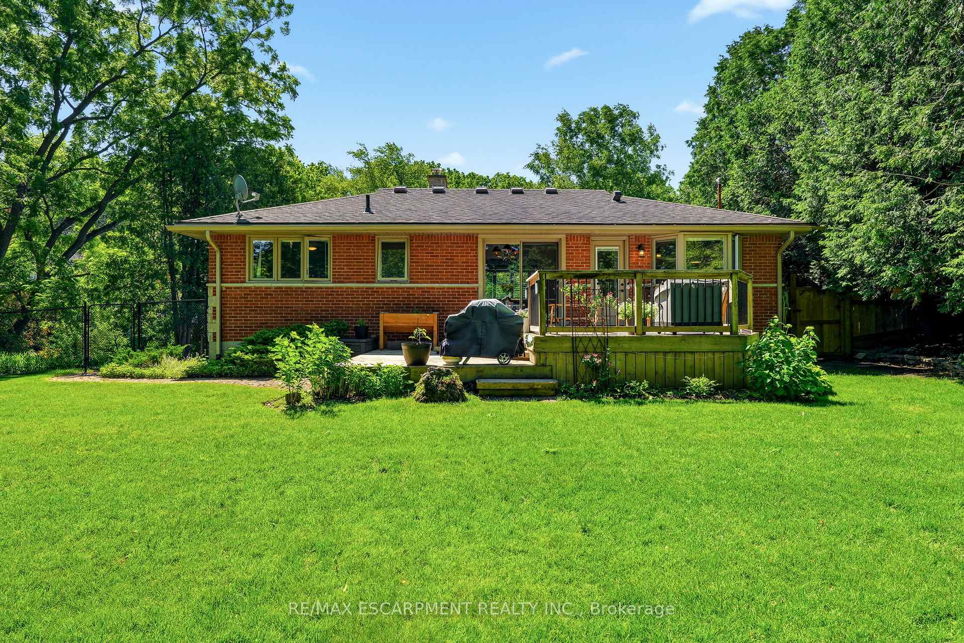 Photo 38 of 851 Mewburn Road, Hamilton, Ancaster — HOMEH