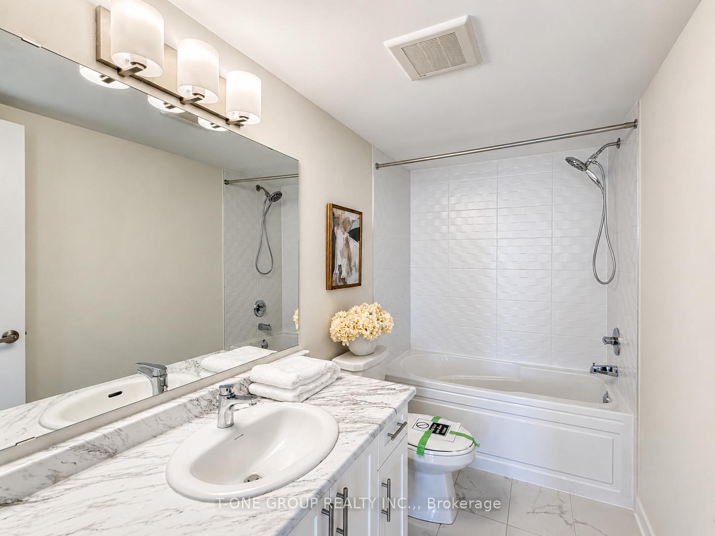 Photo 23 of 21 Gilbert Wright Avenue, Markham, Angus Glen — HOMEH