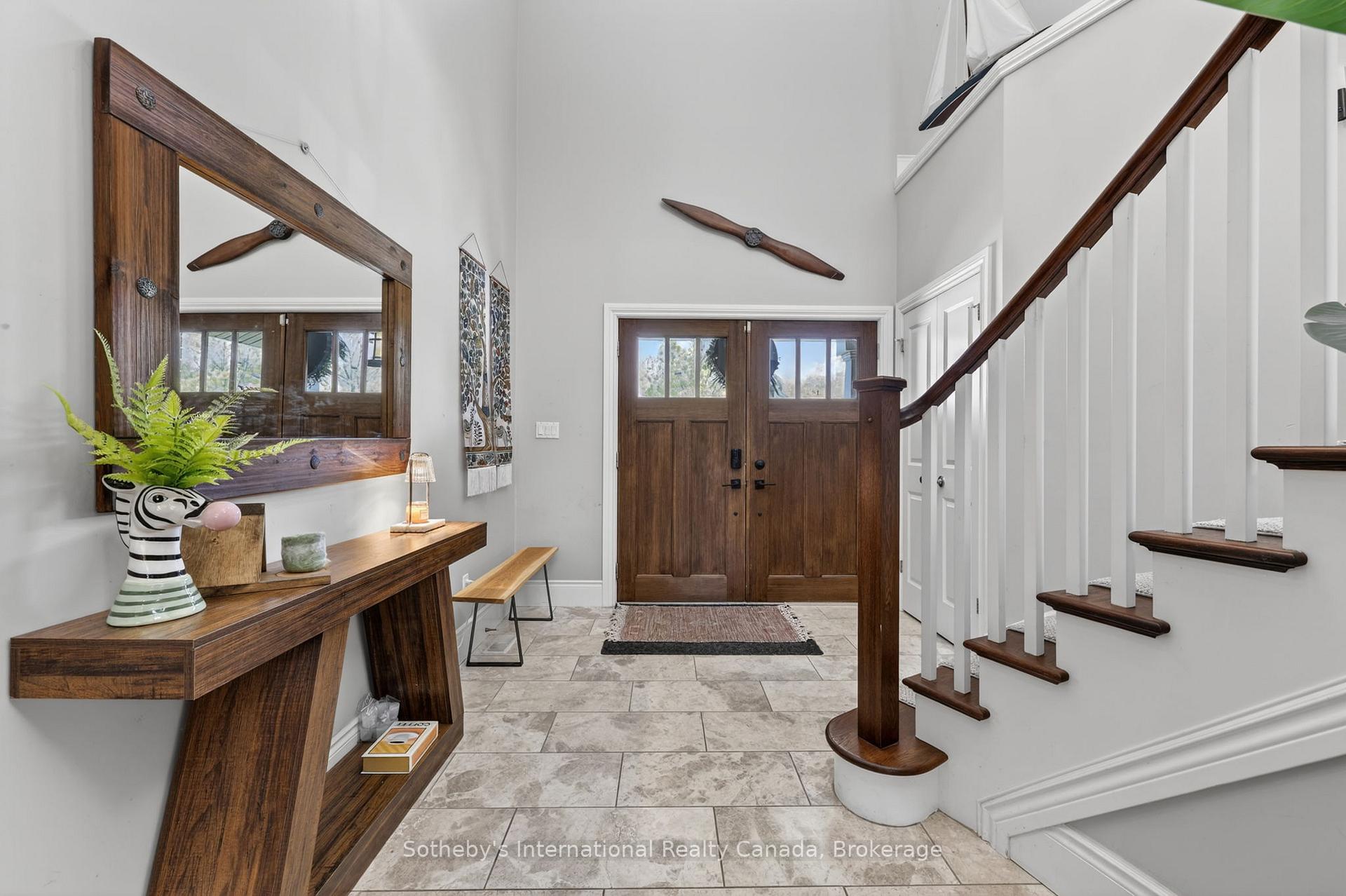 Photo 5 of 36 Kayla Crescent, Collingwood — HOMEH