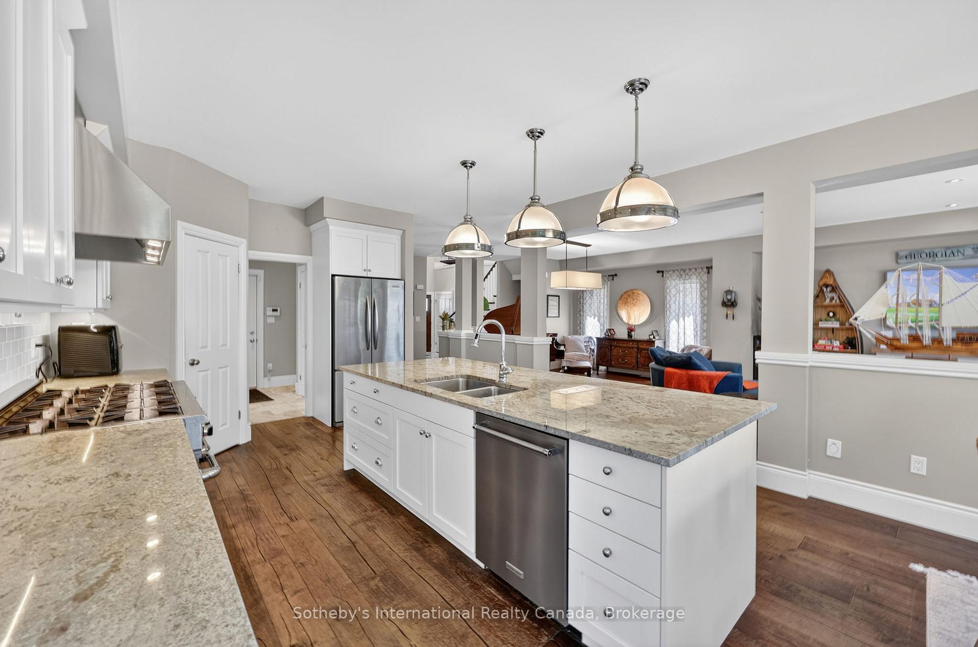 Photo 9 of 36 Kayla Crescent, Collingwood — HOMEH