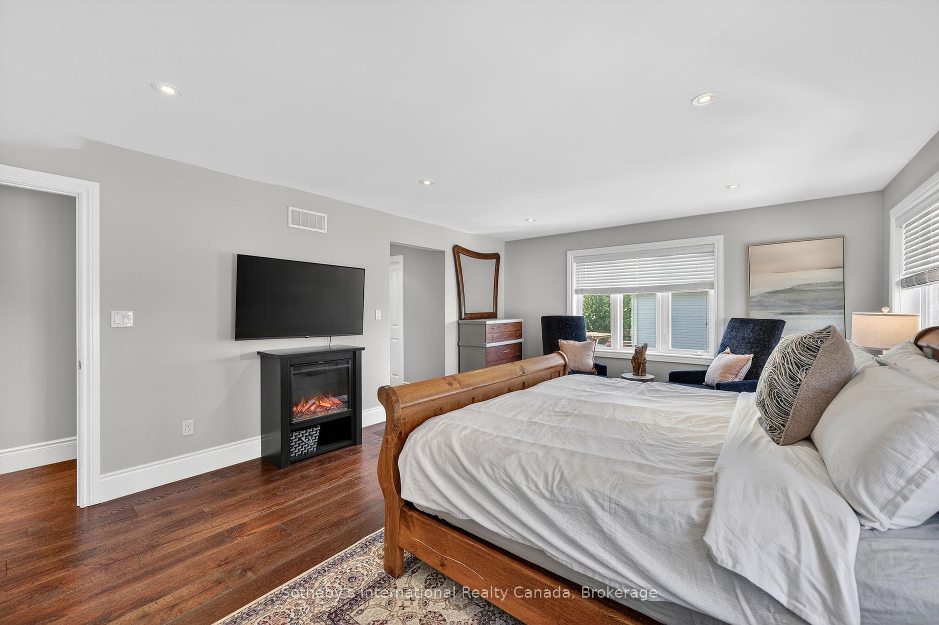 Photo 28 of 36 Kayla Crescent, Collingwood — HOMEH