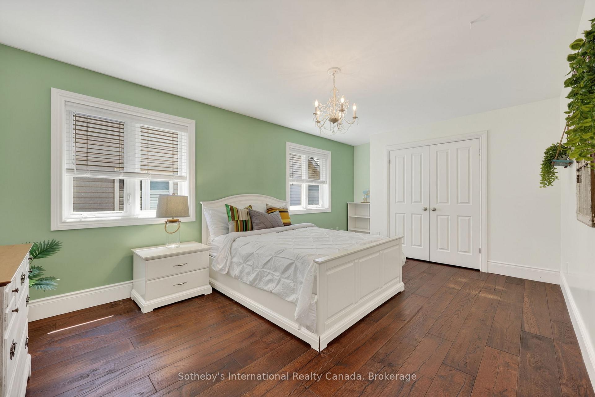 Photo 34 of 36 Kayla Crescent, Collingwood — HOMEH